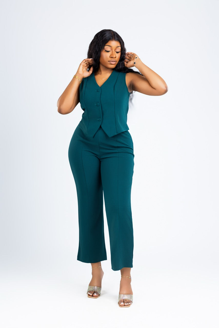 Ensemble tailleur 2 pièces avec triple boutonnage