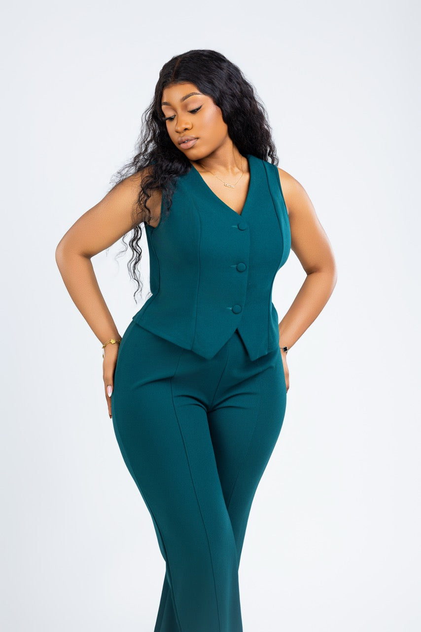 Ensemble tailleur 2 pièces avec triple boutonnage