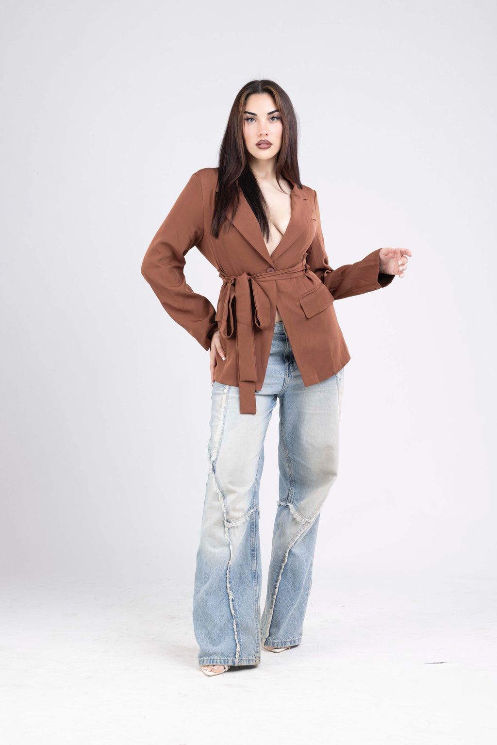 Blazer avec ceinture autour de la taille